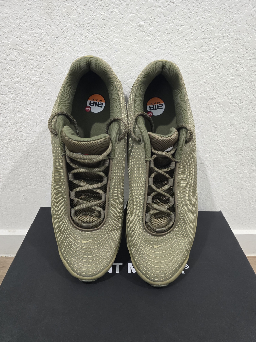 Men's Nike Air Max Dn - Picture 4 of 8